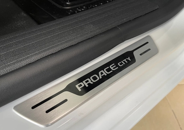 Toyota Proace City cena 148900 przebieg: 2, rok produkcji 2024 z Boguchwała małe 137